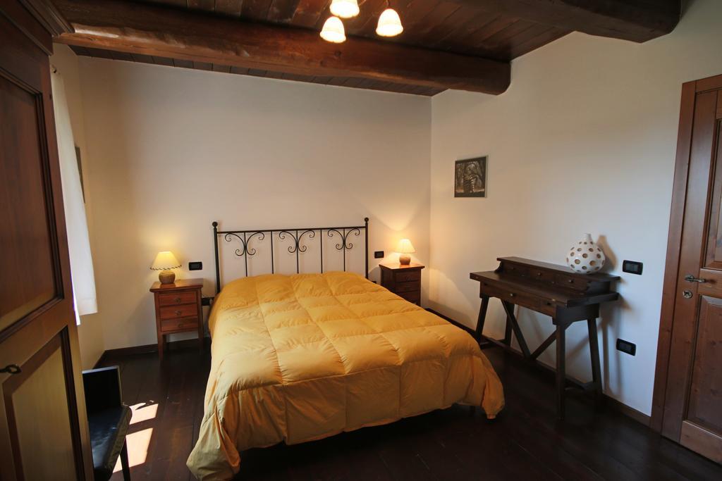 Agriturismo Valdifiori Sassoferrato الغرفة الصورة
